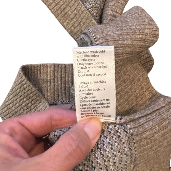 Gemma + Jane Oversized Floral Jacquard Cardigan Size Extra Large - Picture 8 of 10